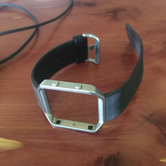 ππ»ββοΈFitBit Blaze Bundle πͺπΌ LIKE NEW!! ππ»ββοΈ - Picture 5 of 6